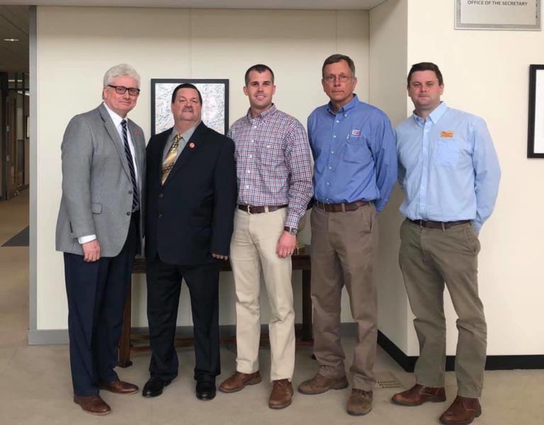 56781125_1996067120522741_447879528929296384_n City of Russell Springs